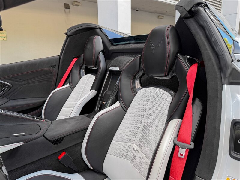 2023 Chevrolet Corvette Z06   - Photo 22 - Bonita Springs, FL 34134