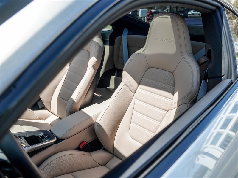 2023 Porsche 911 Turbo S   - Photo 8 - Bonita Springs, FL 34134