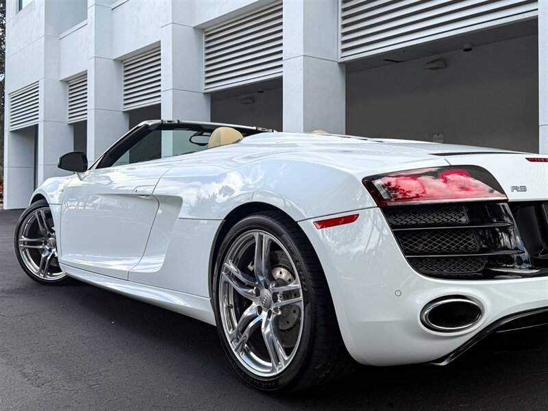 2011 Audi R8 5.2 quattro Spyder   - Photo 38 - Bonita Springs, FL 34134