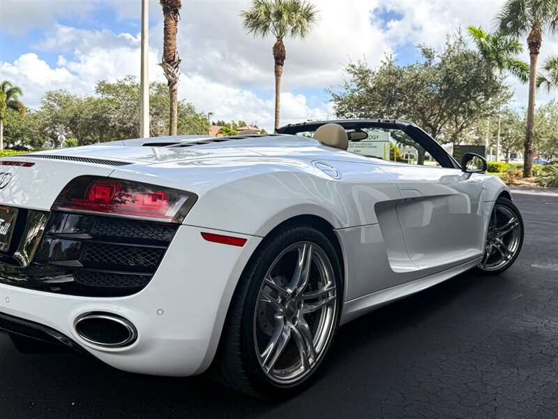 2011 Audi R8 5.2 quattro Spyder   - Photo 50 - Bonita Springs, FL 34134