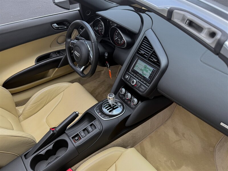 2011 Audi R8 5.2 quattro Spyder   - Photo 28 - Bonita Springs, FL 34134