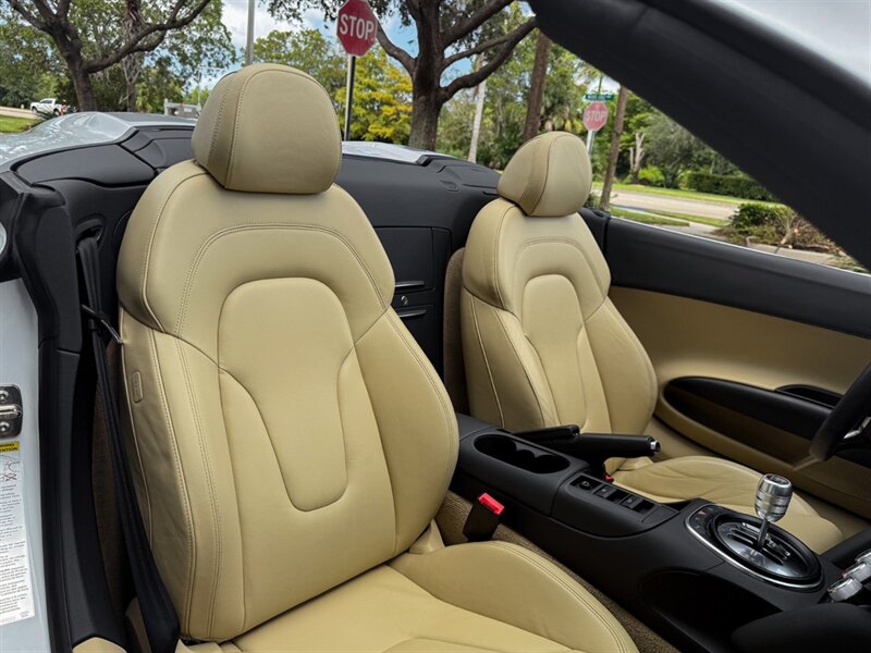 2011 Audi R8 5.2 quattro Spyder   - Photo 26 - Bonita Springs, FL 34134