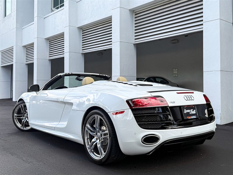2011 Audi R8 5.2 quattro Spyder   - Photo 37 - Bonita Springs, FL 34134