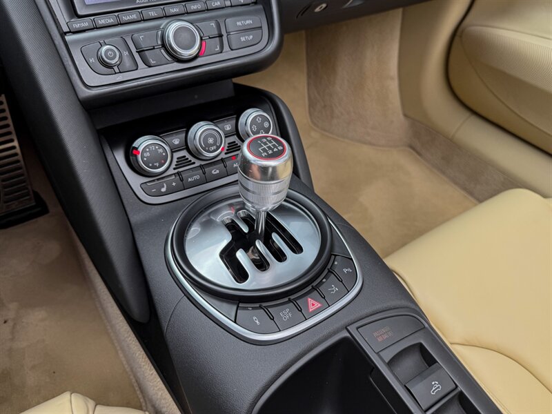 2011 Audi R8 5.2 quattro Spyder   - Photo 16 - Bonita Springs, FL 34134