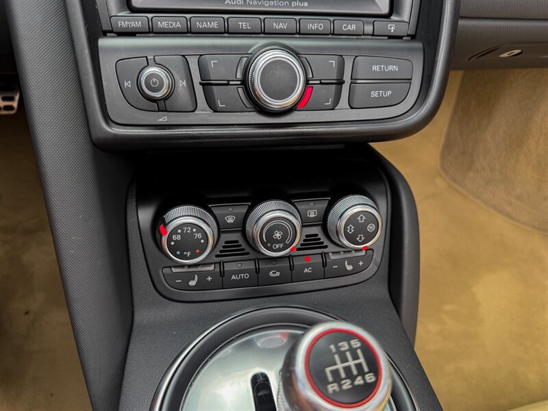 2011 Audi R8 5.2 quattro Spyder   - Photo 15 - Bonita Springs, FL 34134