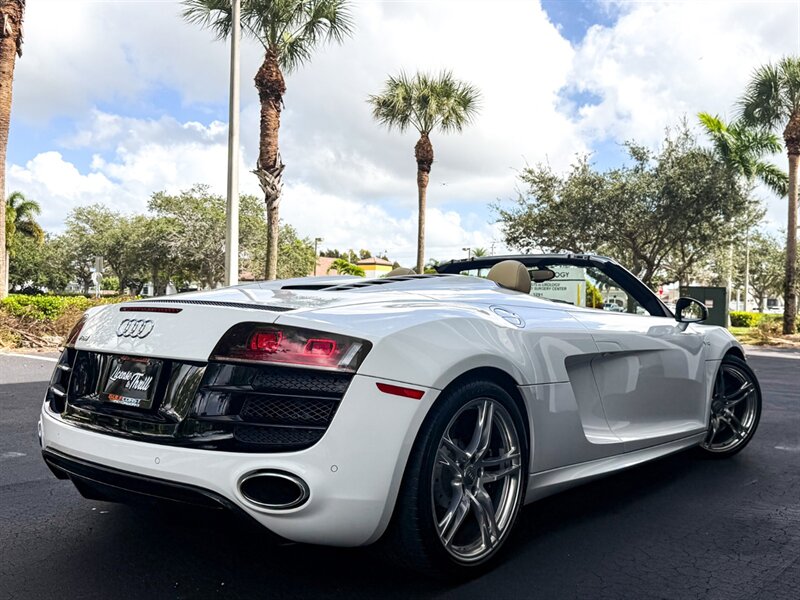 2011 Audi R8 5.2 quattro Spyder   - Photo 49 - Bonita Springs, FL 34134