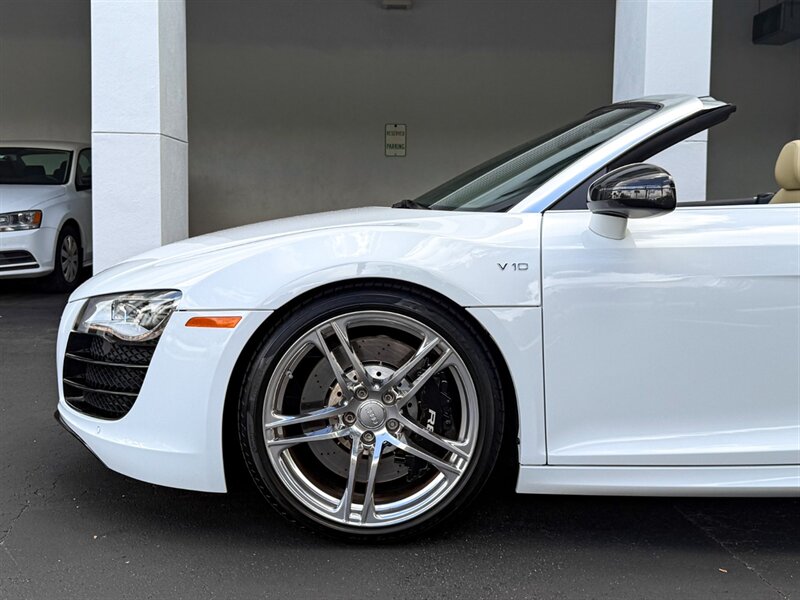 2011 Audi R8 5.2 quattro Spyder   - Photo 33 - Bonita Springs, FL 34134