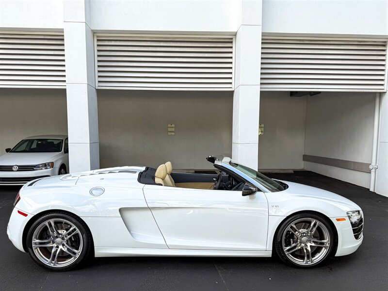 2011 Audi R8 5.2 quattro Spyder   - Photo 53 - Bonita Springs, FL 34134