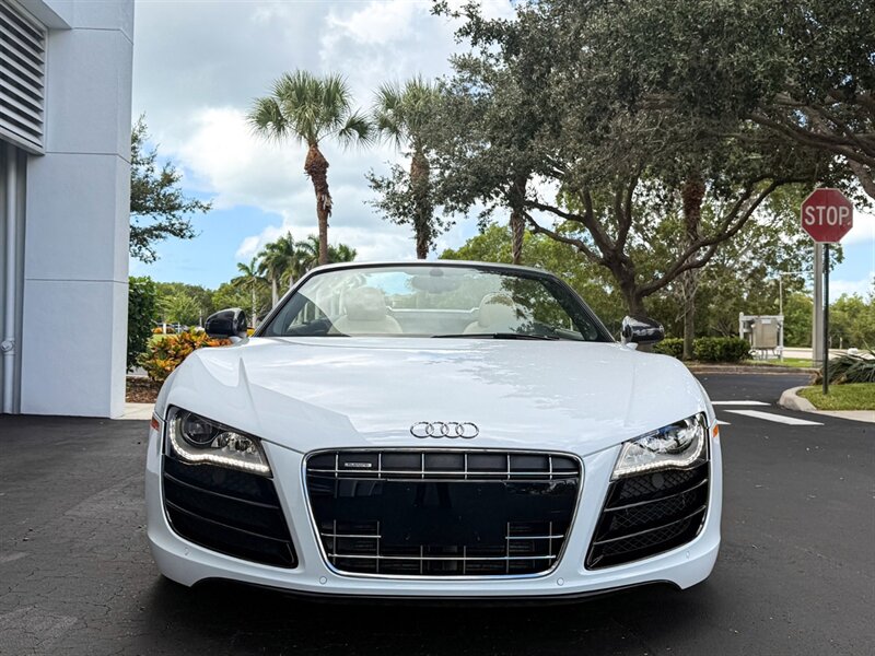 2011 Audi R8 5.2 quattro Spyder   - Photo 5 - Bonita Springs, FL 34134