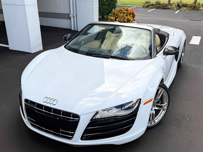 2011 Audi R8 5.2 quattro Spyder   - Photo 6 - Bonita Springs, FL 34134