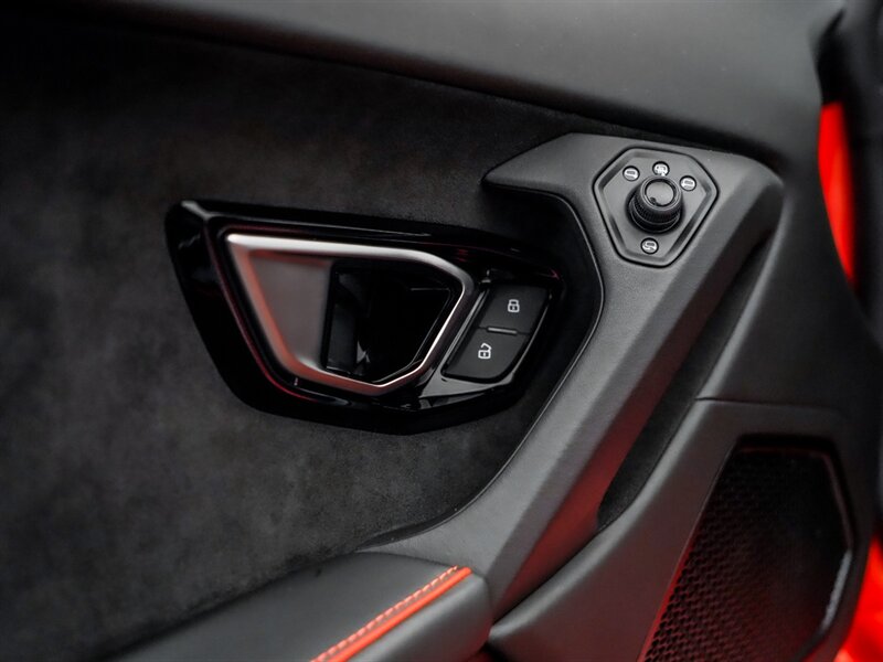 2020 Lamborghini Huracan LP 640-4 EVO - Photo 19 - Bonita Springs, FL 34134