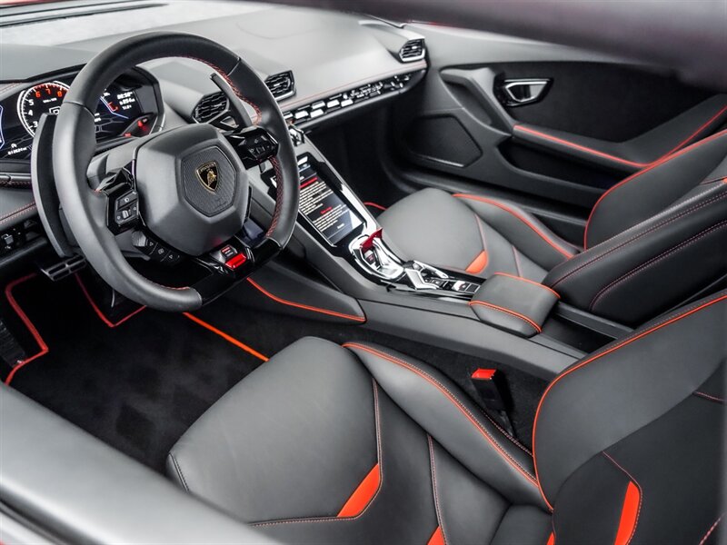 2020 Lamborghini Huracan LP 640-4 EVO   - Photo 2 - Bonita Springs, FL 34134