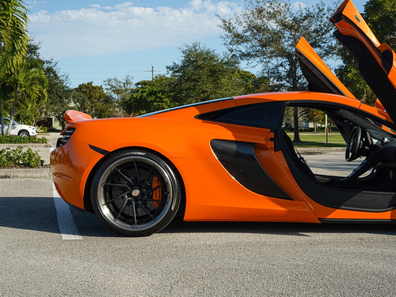 2015 McLaren 650S Coupe   - Photo 28 - Bonita Springs, FL 34134