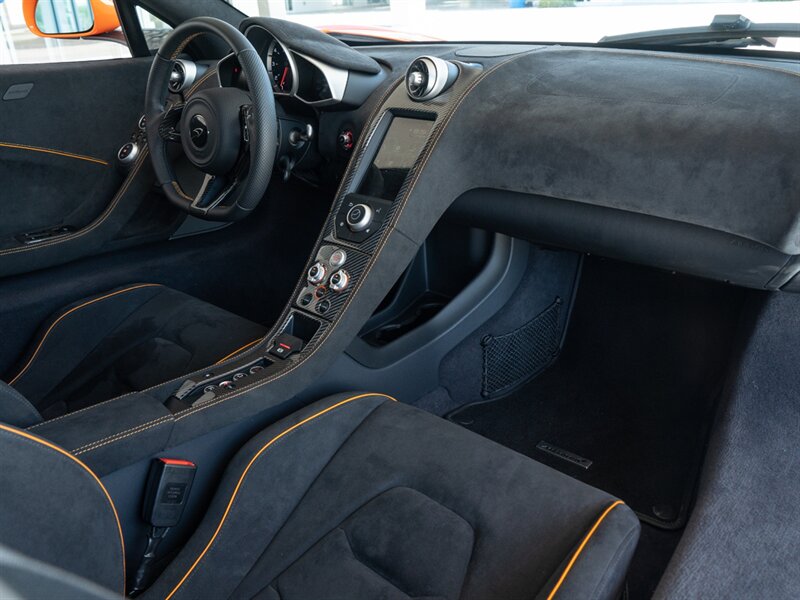 2015 McLaren 650S Coupe   - Photo 17 - Bonita Springs, FL 34134