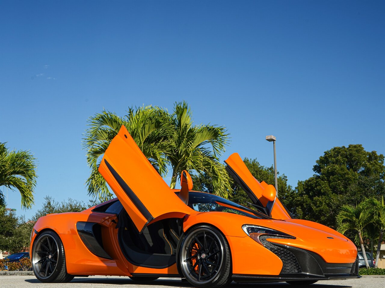 2015 McLaren 650S Coupe   - Photo 26 - Bonita Springs, FL 34134