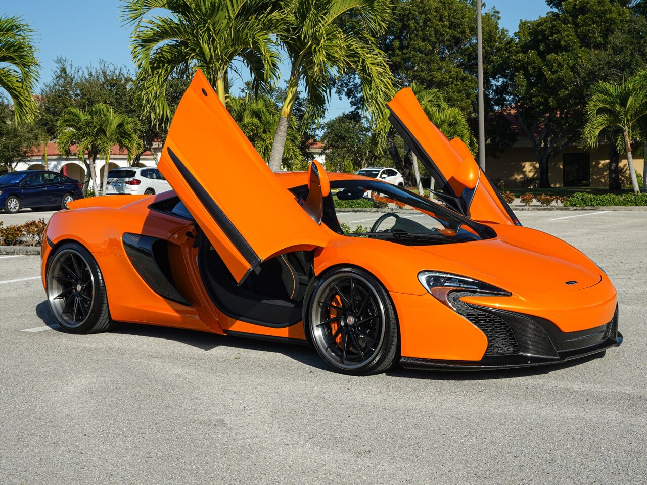 2015 McLaren 650S Coupe   - Photo 25 - Bonita Springs, FL 34134