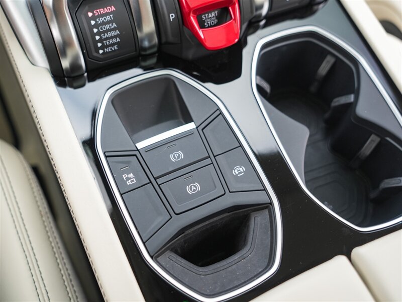 2020 Lamborghini Urus   - Photo 21 - Bonita Springs, FL 34134