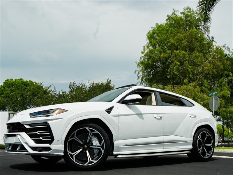 2020 Lamborghini Urus   - Photo 10 - Bonita Springs, FL 34134