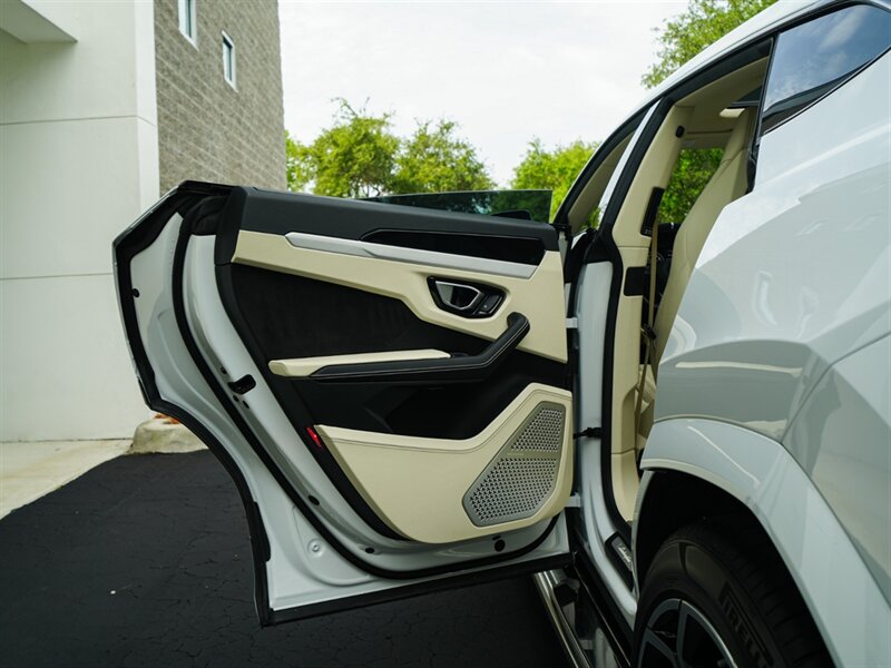 2020 Lamborghini Urus   - Photo 34 - Bonita Springs, FL 34134