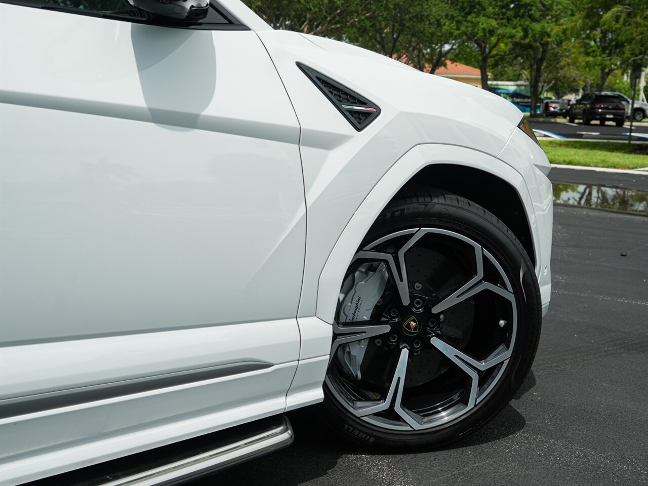 2020 Lamborghini Urus photo 64