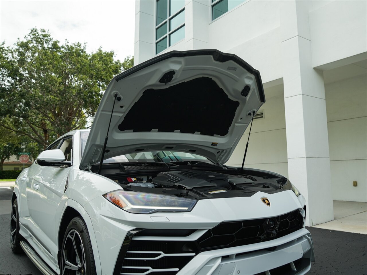 2020 Lamborghini Urus photo 44