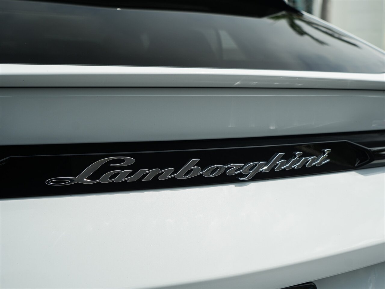 2020 Lamborghini Urus photo 59