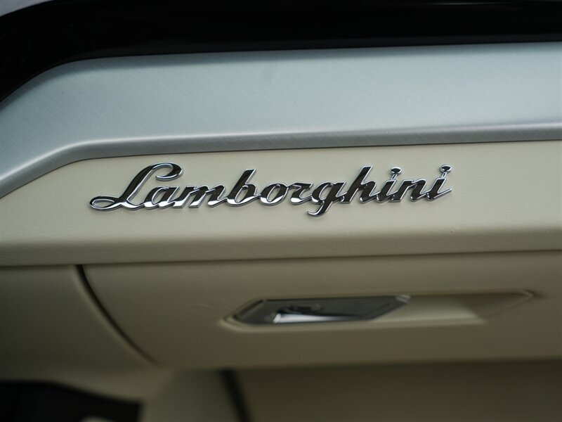 2020 Lamborghini Urus   - Photo 43 - Bonita Springs, FL 34134