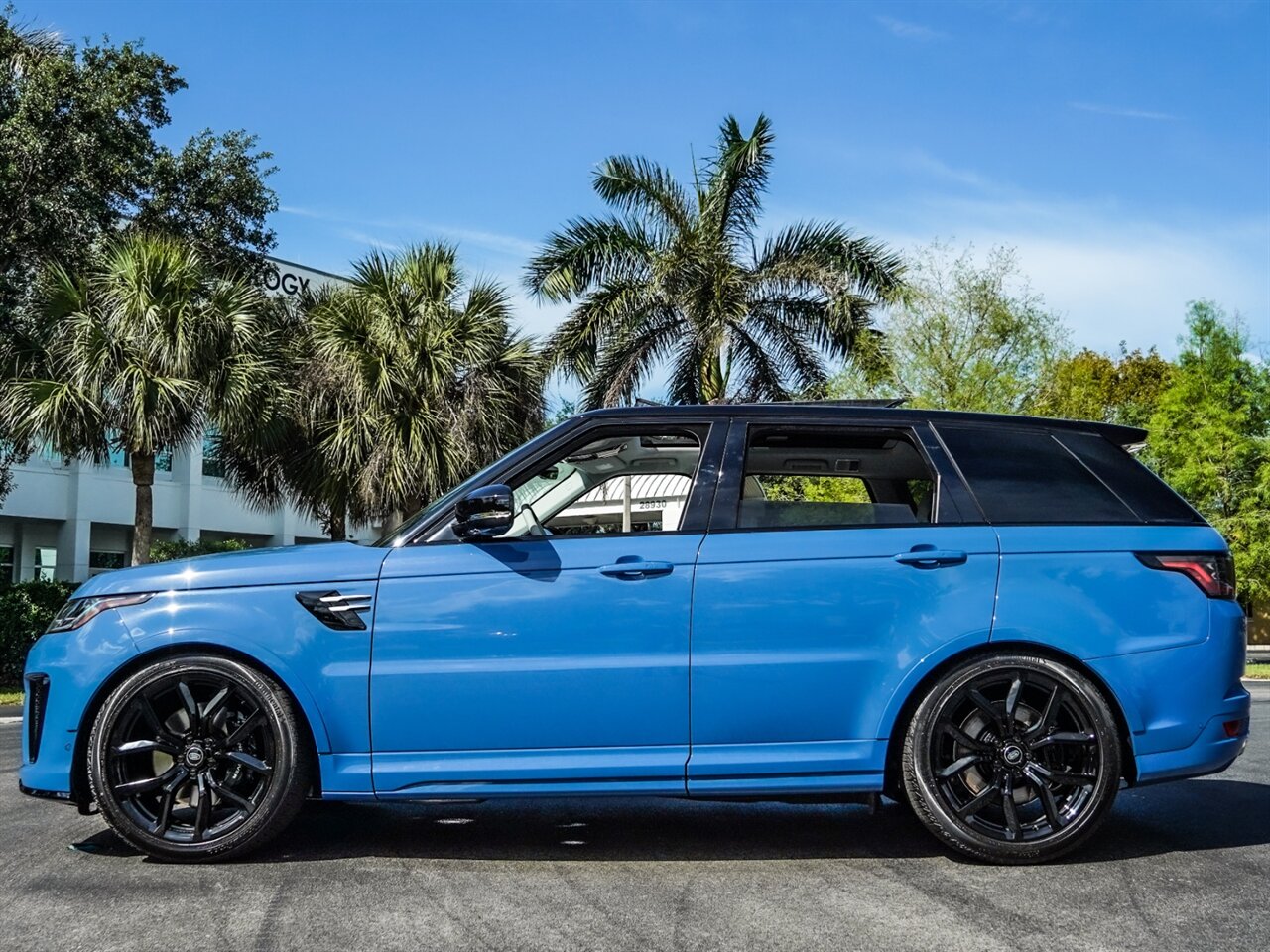 2022 Land Rover Range Rover Sport SVR   - Photo 31 - Bonita Springs, FL 34134