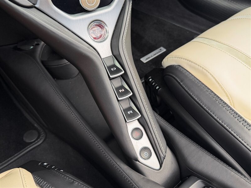 2024 McLaren 750S Spider - Photo 19 - Bonita Springs, FL 34134