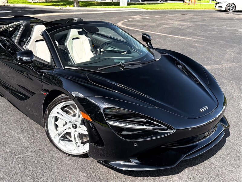 2024 McLaren 750S Spider - Photo 65 - Bonita Springs, FL 34134