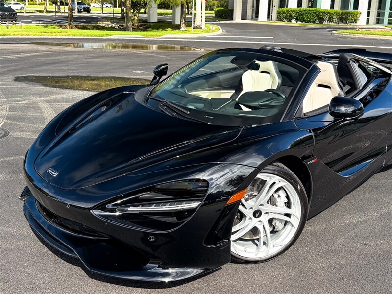 2024 McLaren 750S Spider - Photo 11 - Bonita Springs, FL 34134