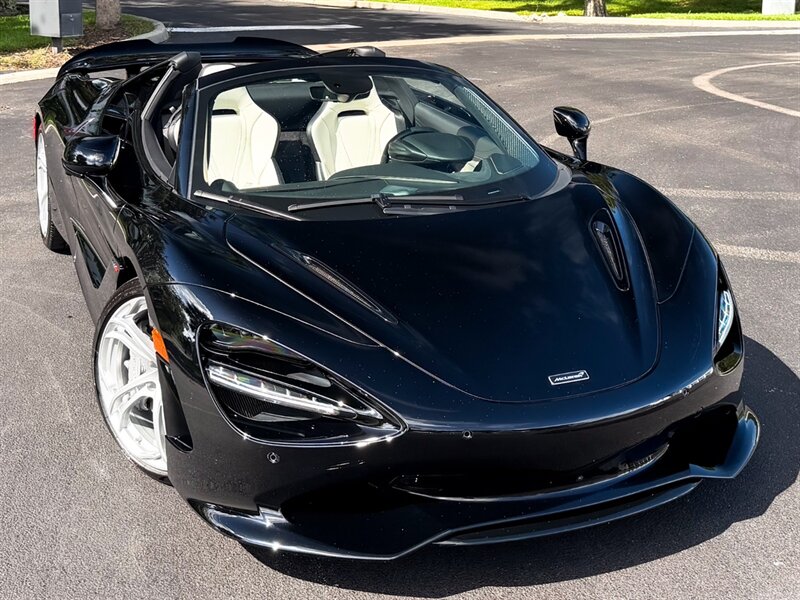 2024 McLaren 750S Spider - Photo 63 - Bonita Springs, FL 34134