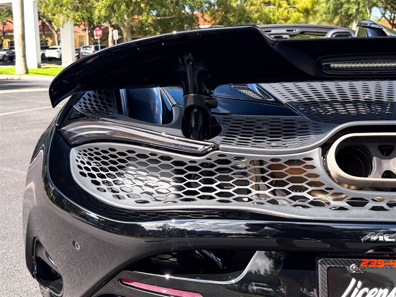 2024 McLaren 750S Spider - Photo 48 - Bonita Springs, FL 34134