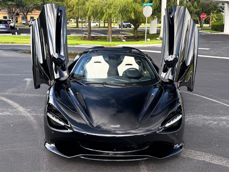2024 McLaren 750S Spider - Photo 5 - Bonita Springs, FL 34134