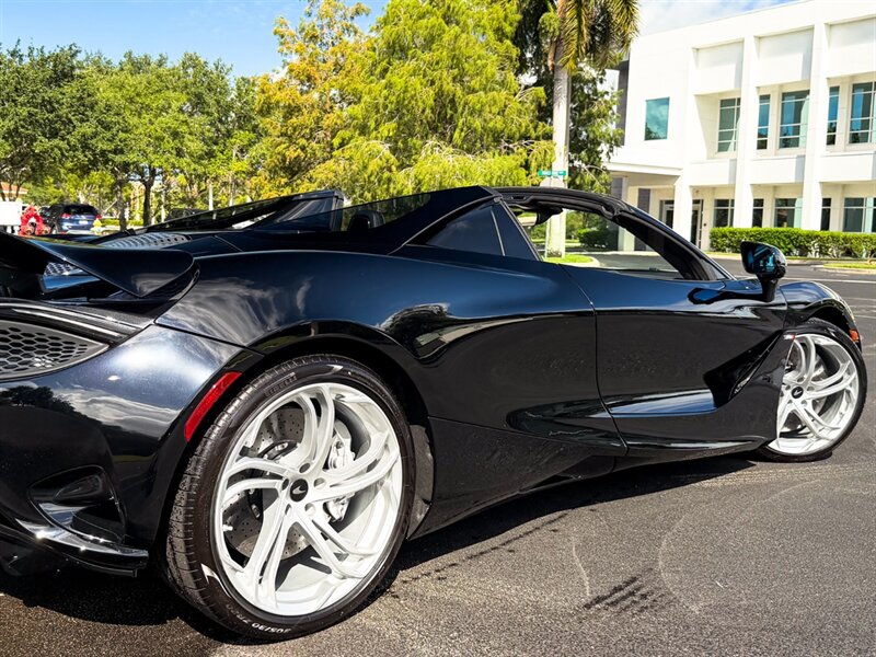 2024 McLaren 750S Spider - Photo 54 - Bonita Springs, FL 34134