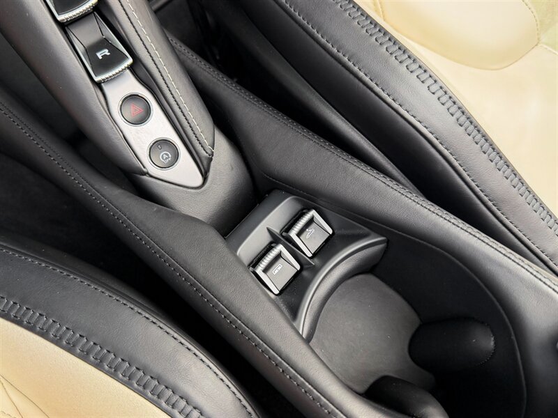 2024 McLaren 750S Spider - Photo 20 - Bonita Springs, FL 34134