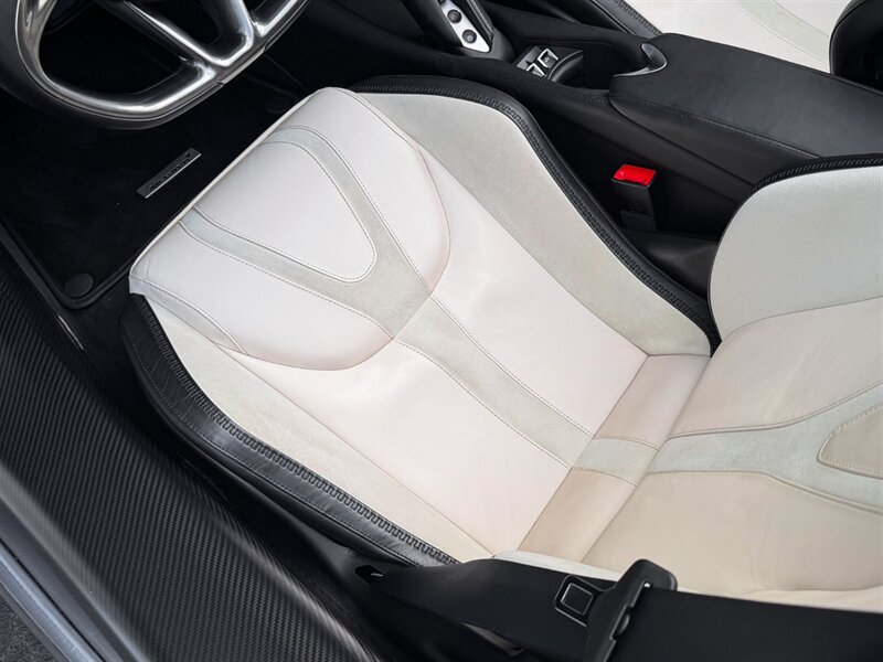 2024 McLaren 750S Spider - Photo 25 - Bonita Springs, FL 34134