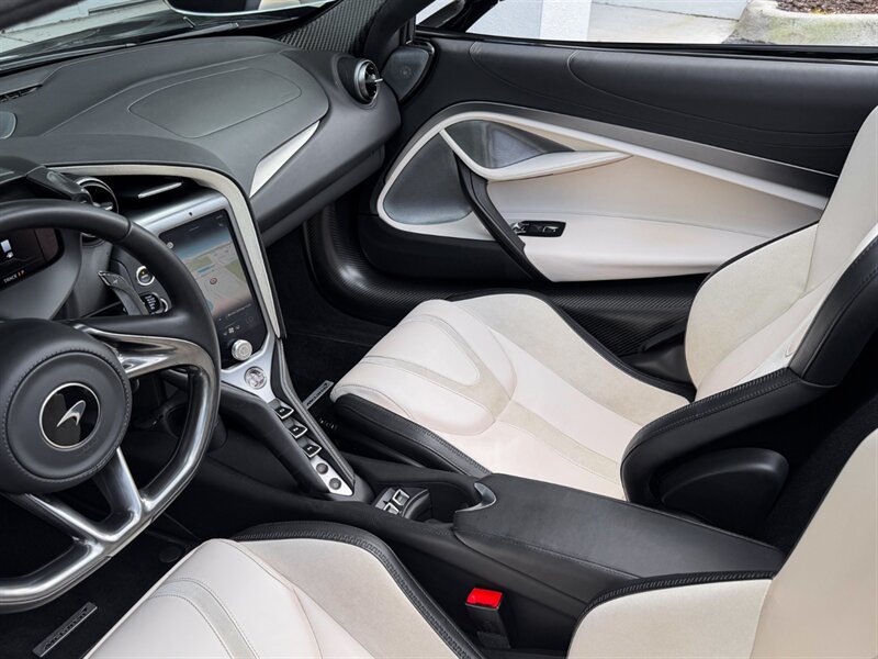 2024 McLaren 750S Spider - Photo 16 - Bonita Springs, FL 34134
