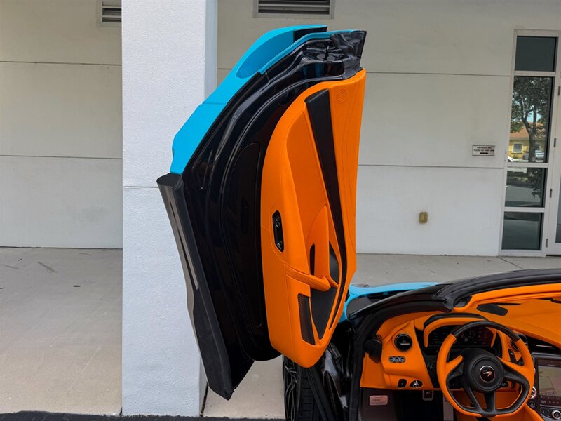 2022 McLaren 765LT Spider - Photo 28 - Bonita Springs, FL 34134