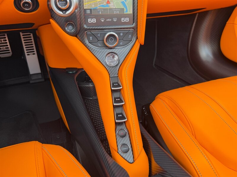 2022 McLaren 765LT Spider - Photo 21 - Bonita Springs, FL 34134