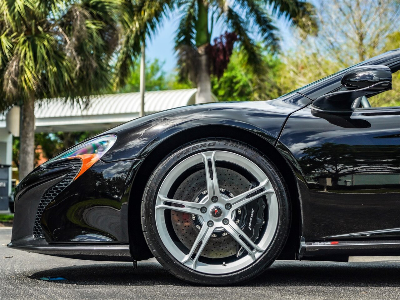 2015 McLaren 650S Spider   - Photo 28 - Bonita Springs, FL 34134