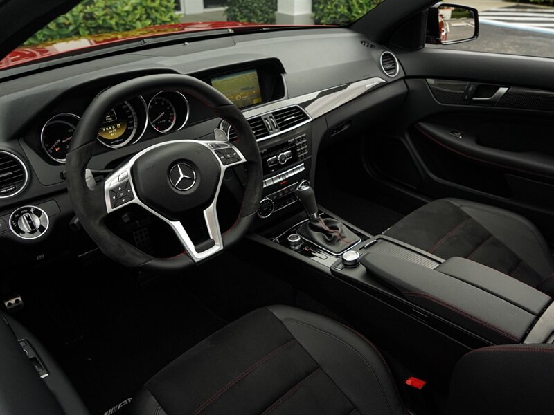 2012 Mercedes-Benz C 63 AMG Black Series   - Photo 2 - Bonita Springs, FL 34134