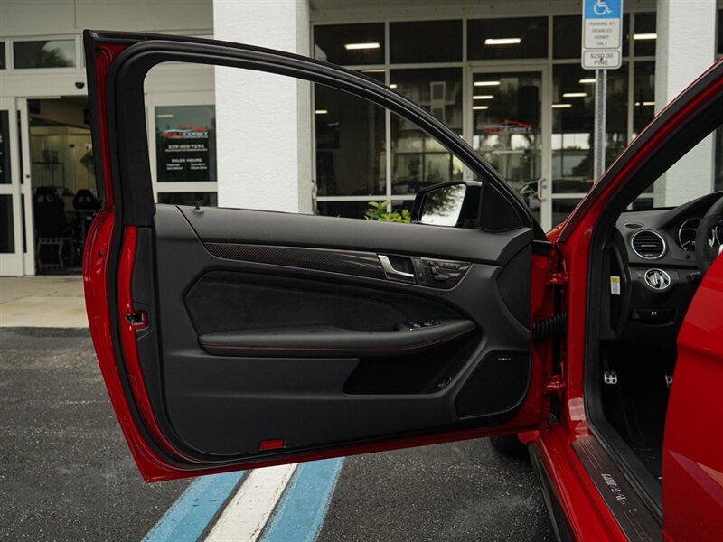 2012 Mercedes-Benz C 63 AMG Black Series - Photo 31 - Bonita Springs, FL 34134