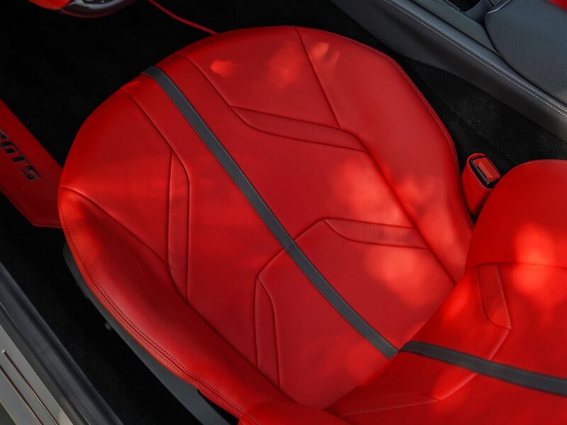 2021 Ferrari 812 GTS - Photo 24 - Bonita Springs, FL 34134