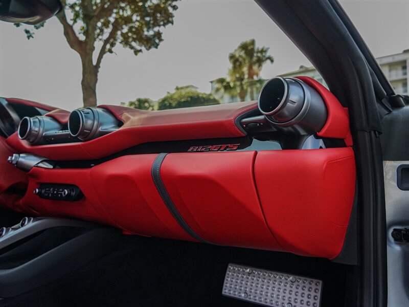 2021 Ferrari 812 GTS - Photo 38 - Bonita Springs, FL 34134