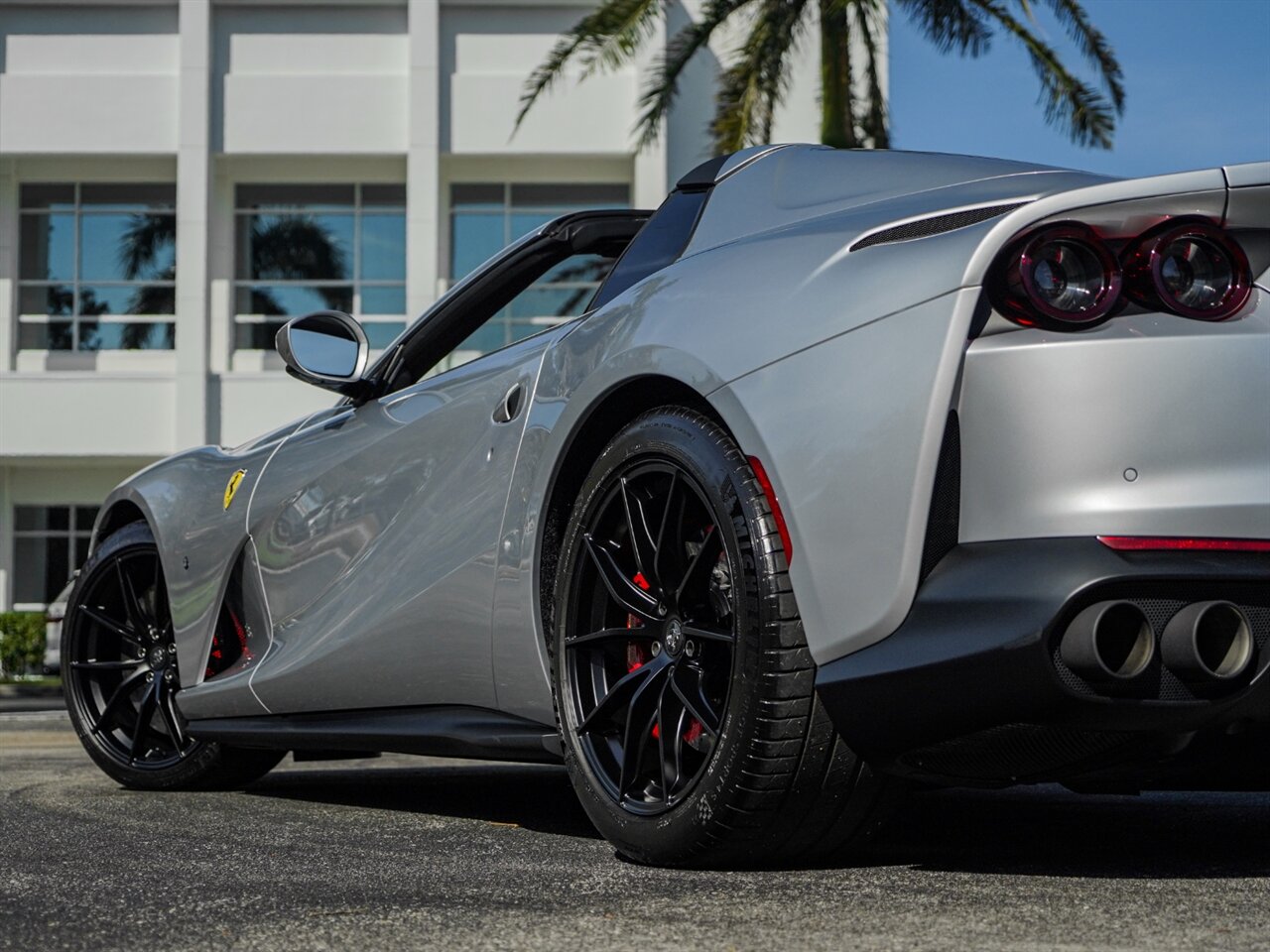 2021 Ferrari 812 GTS   - Photo 56 - Bonita Springs, FL 34134