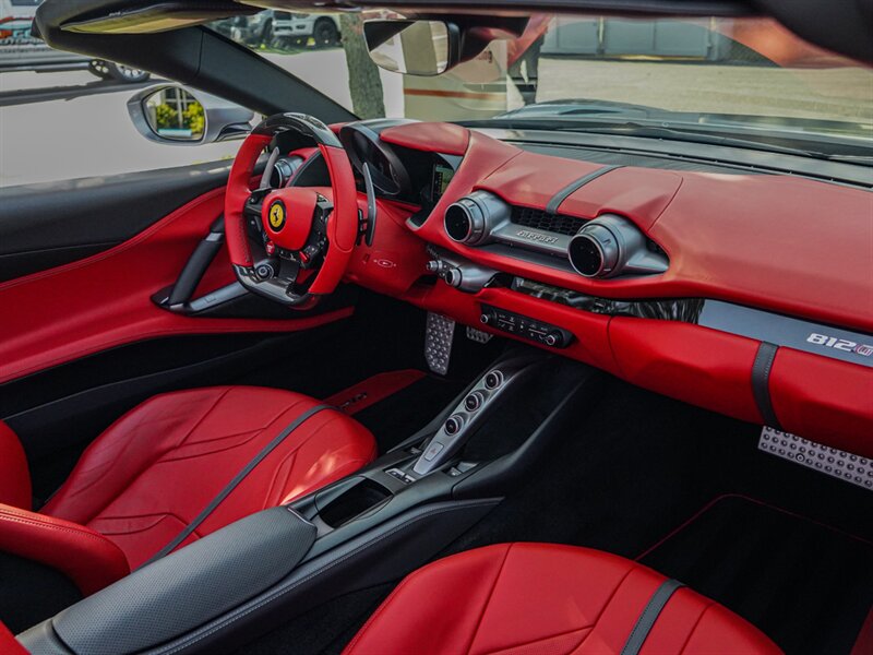 2021 Ferrari 812 GTS - Photo 30 - Bonita Springs, FL 34134