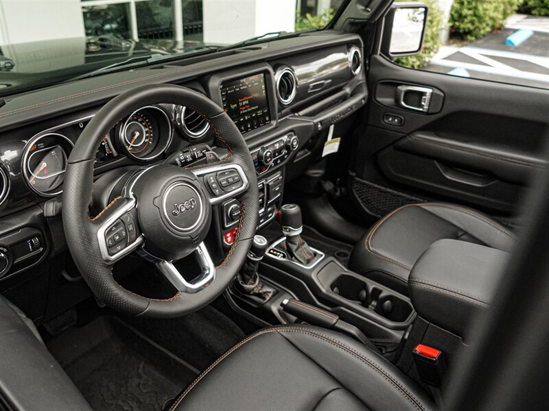 2023 Jeep Wrangler Rubicon 392   - Photo 2 - Bonita Springs, FL 34134