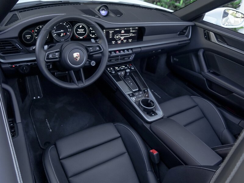 2020 Porsche 911 Carrera 4S   - Photo 2 - Bonita Springs, FL 34134