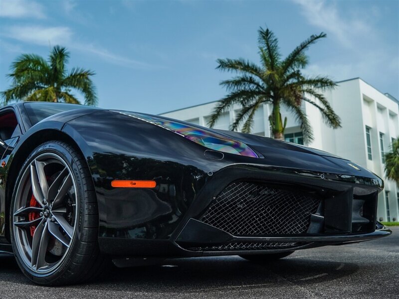 2018 Ferrari 488 GTB   - Photo 3 - Bonita Springs, FL 34134